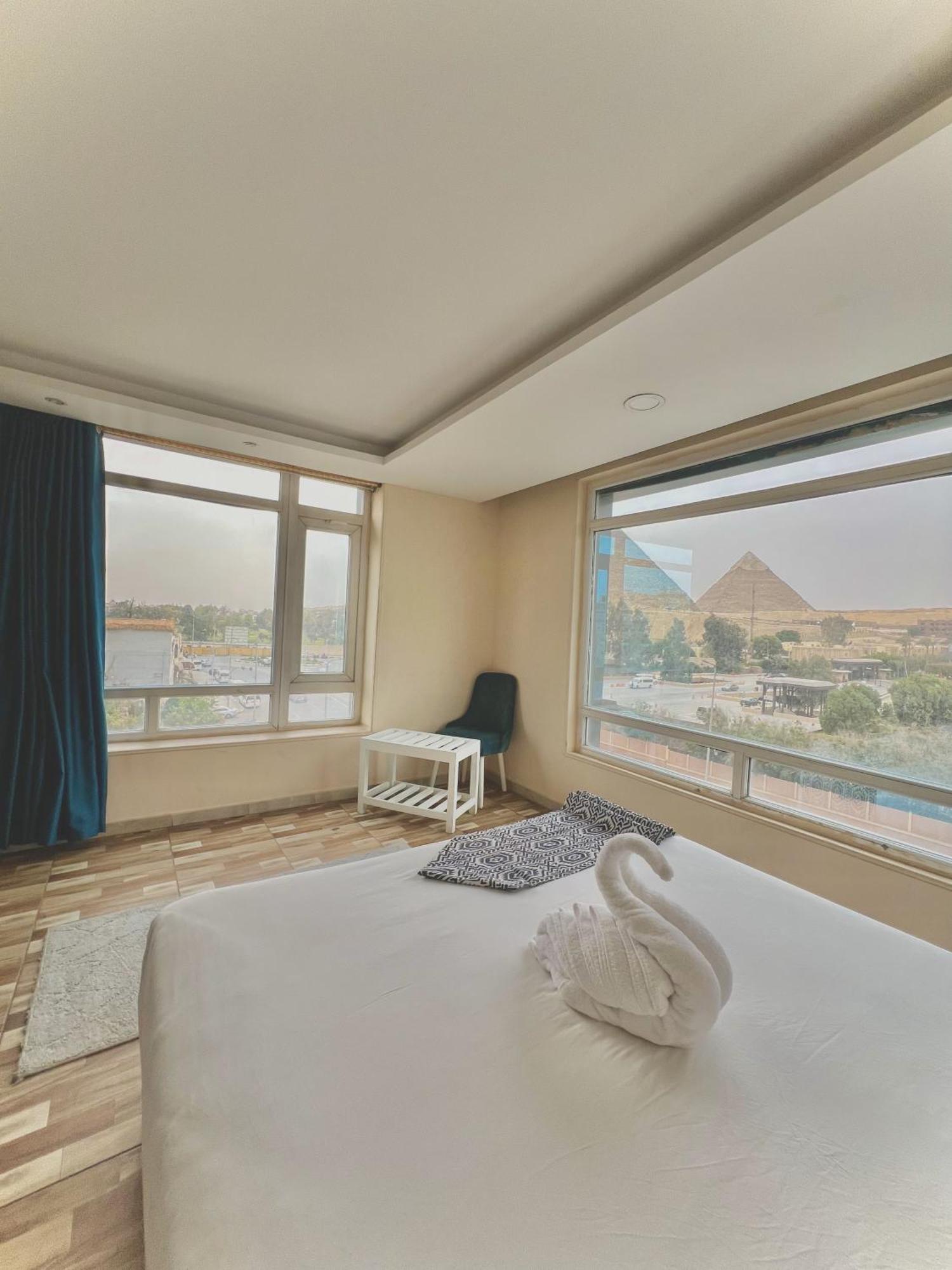 Turquoise Pyramids & Grand Egyptian Museum View Hotel Kafret el-Gabal 외부 사진